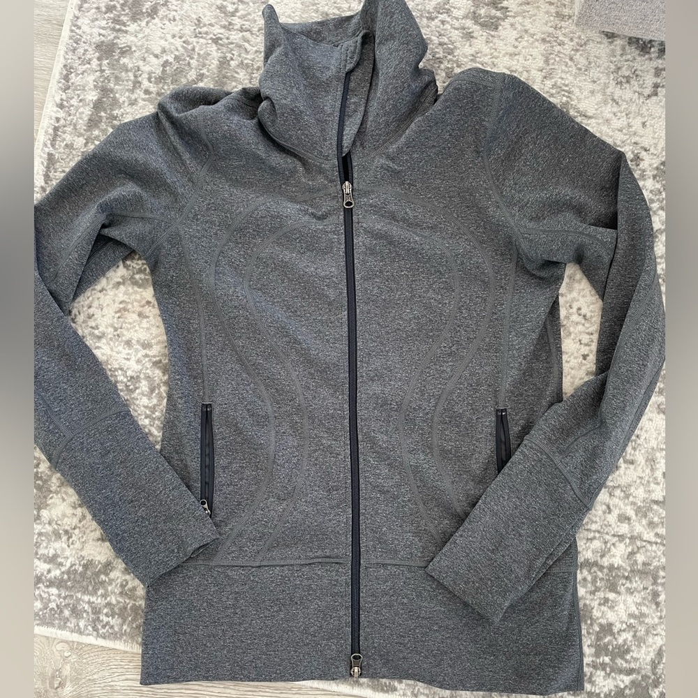 Lululemon In Stride jacket. Sz 8.